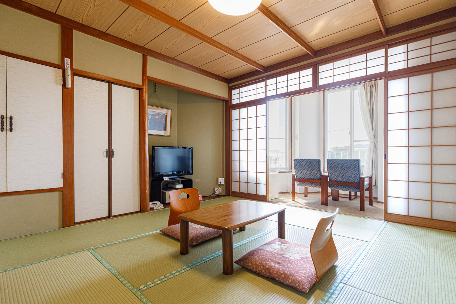 8畳和室　トイレ付