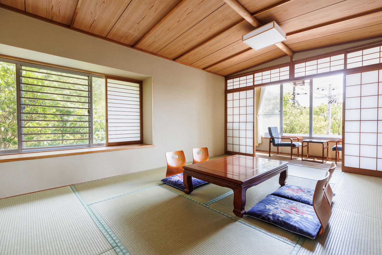 海側角部屋10畳和室　バス・トイレ付